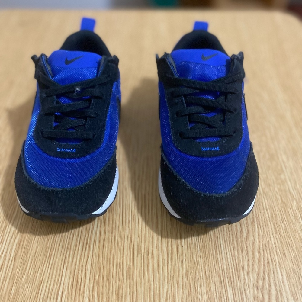 Nike Waffle One Sneaker